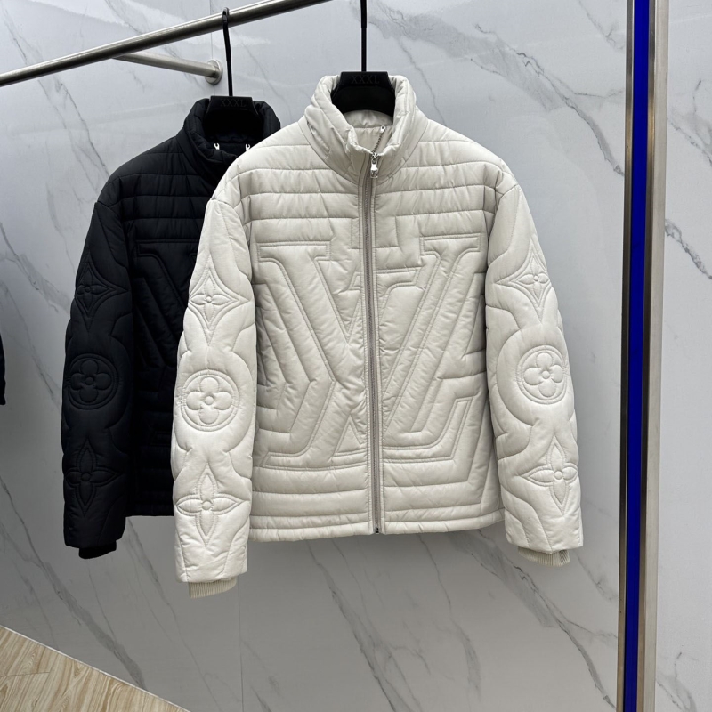 l0vis Vvtt0n outwear